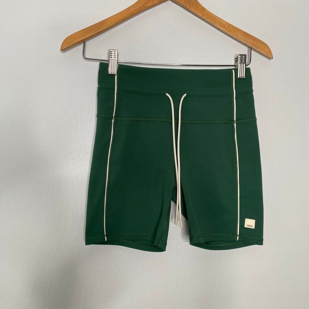 Vuori Daily Piped Biker Shorts Small - Picture 2 of 7